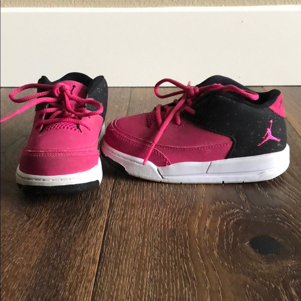 Toddler Girls Air Jordans Size 8